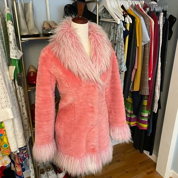 Vintage Pink Faux Fur Coat Bratz style - Picture 2 of 11